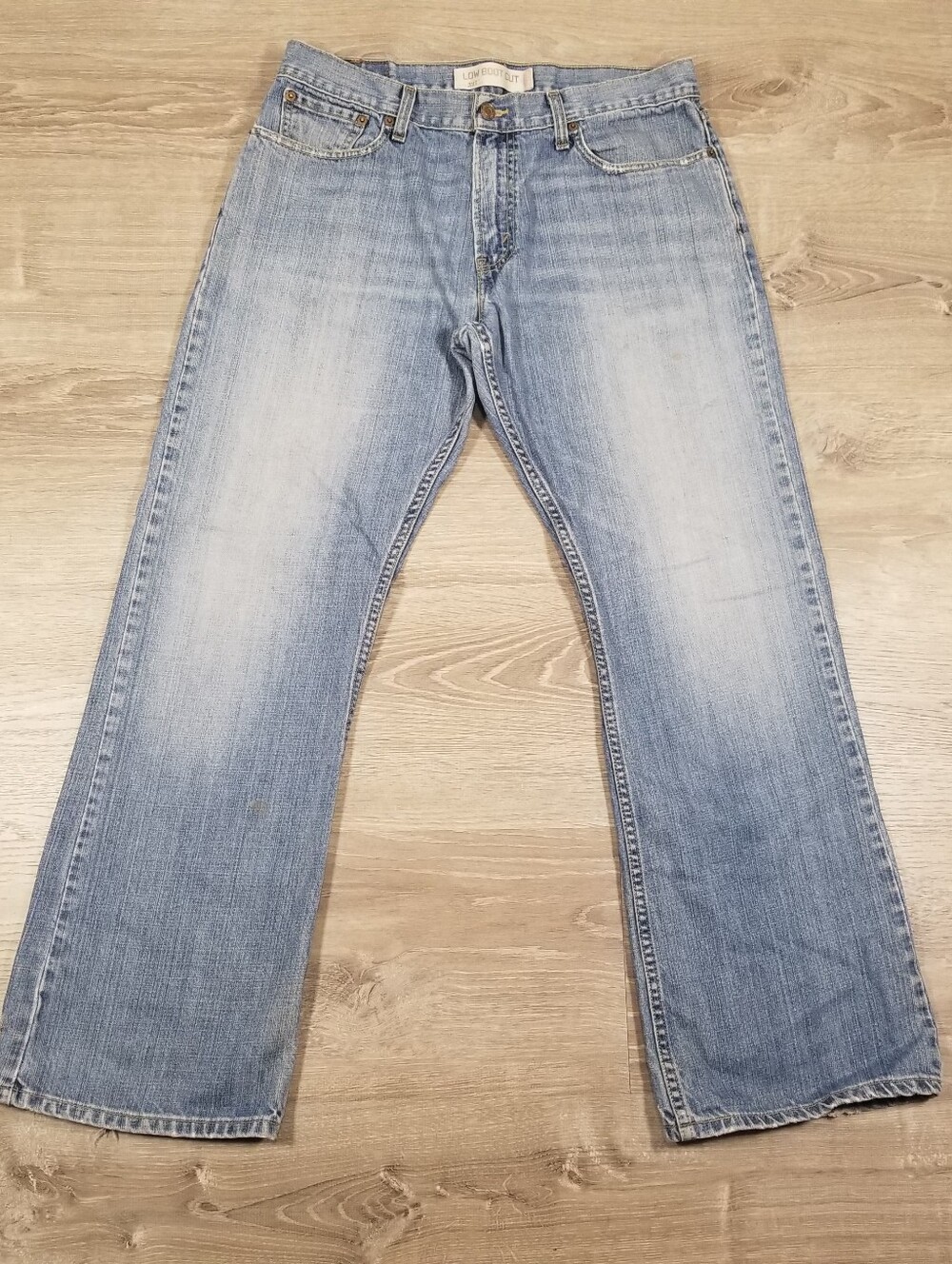 Levis 527 Low Boot Cut Jeans Mens 34x30 Medium Wash Blue Denim Western Cowboy